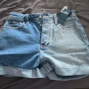 Hollister Ultra High Rise Shorts
